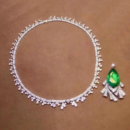 SGARIT Collana Di Pietre Preziose Jewelry Gold Luxury Wedding Engagement Vivid Green18k Gold 22.97ct Natural Emerald Pendant Maison Valderre