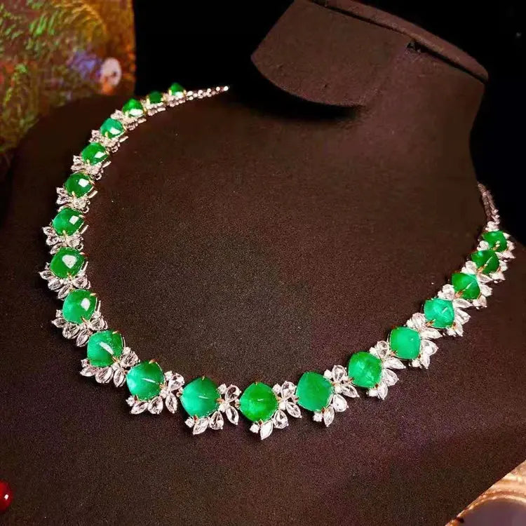 SGARIT Hot Sale Custom Jewellery Elegant Wedding Engagement Vivid Natural Emerald 18k Gold 44.32ct Natural Emerald Necklace Maison Valderre