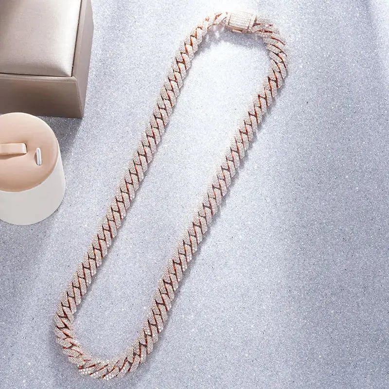 Starsgem 14k Gold Necklace Customized Jewelry Round Moissanite Cuban Link Chain 14k Solid Gold Necklace Maison Valderre