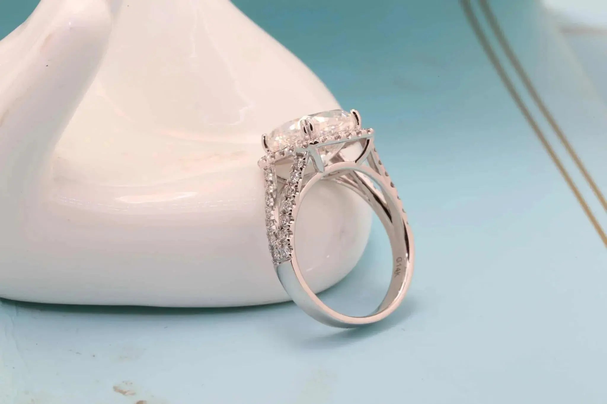 AEAW Jewelry IGI Cushion Cut Diamond Lab Created Vs1 F 5.0 Ct Solitaire Ring 14k White Gold 0.75ctw Engagement Ring For Woman - The Sparkling Squirrels & Co.